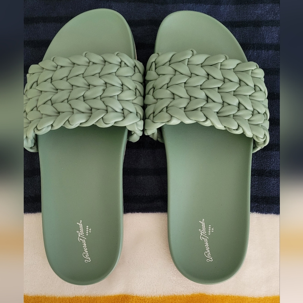 Universal Thread Braided Sandal